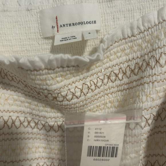 Anthropologie boho cream Smocked Blouse with embroidered floral puff sleeves - Picture 4 of 4